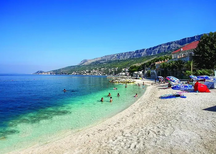 Three-bedroom In Апартаменты *